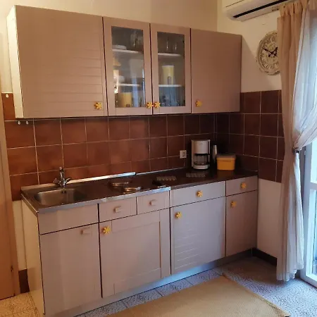 Tonci Appartement Rab Town